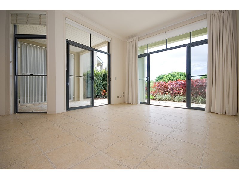 Carrara QLD 4211