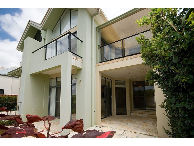 Carrara QLD 4211