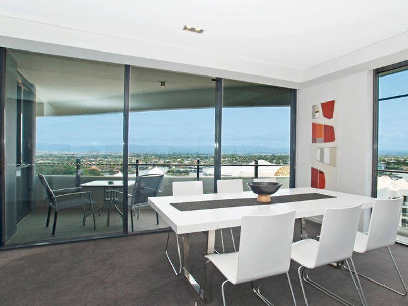 Broadbeach QLD 4218
