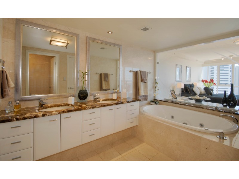 Broadbeach QLD 4218