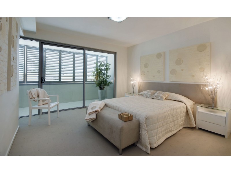 Chevron Island QLD 4217