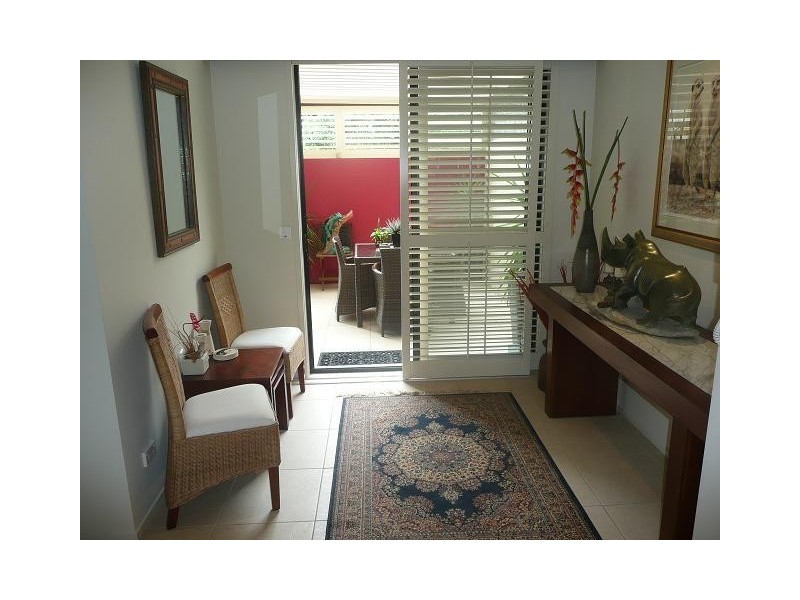 Broadbeach Waters QLD 4218