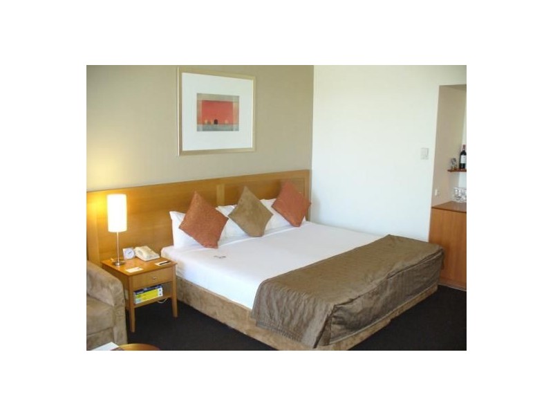 Carrara QLD 4211