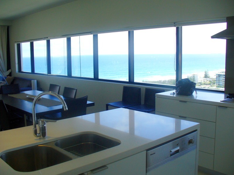 Broadbeach QLD 4218