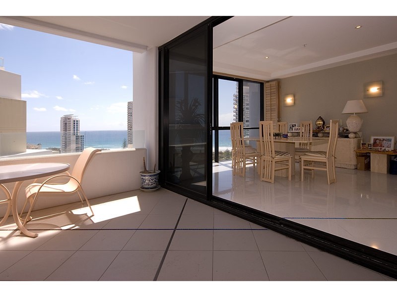 Broadbeach QLD 4218