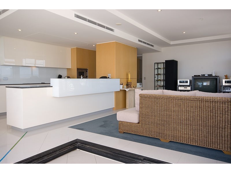 Broadbeach QLD 4218