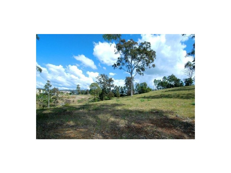 261 San Fernando Drive, Worongary QLD 4213