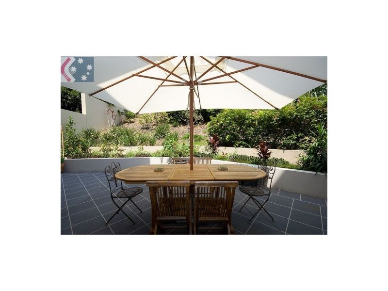 2066/1 Ocean, Burleigh Heads QLD 4220