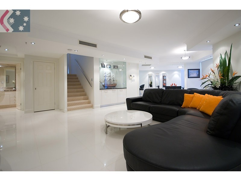 Broadbeach QLD 4218
