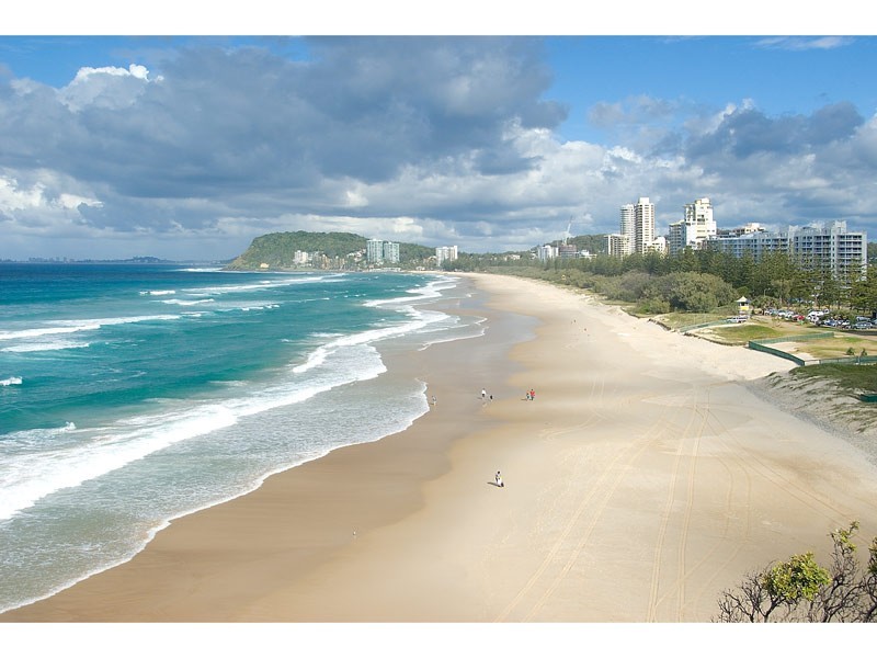 2057 Gold Coast Hwt, Miami QLD 4220