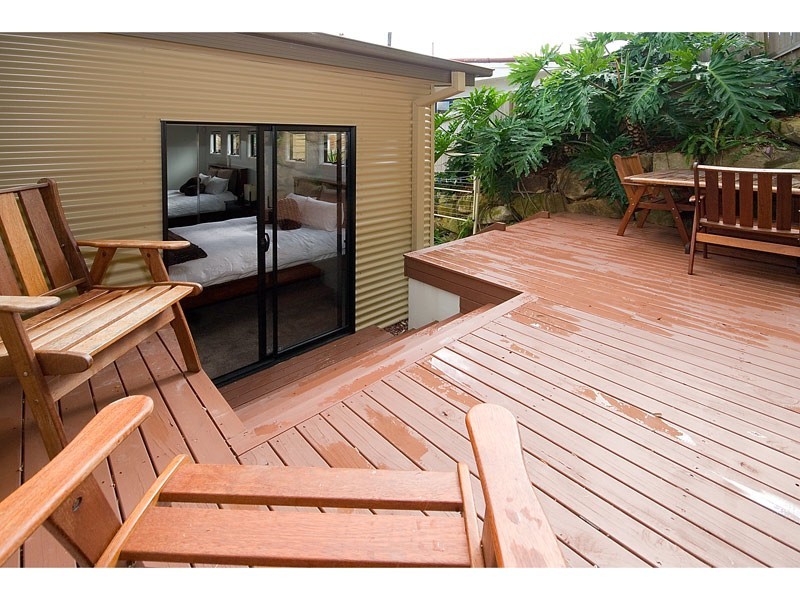 2057 Gold Coast Hwt, Miami QLD 4220