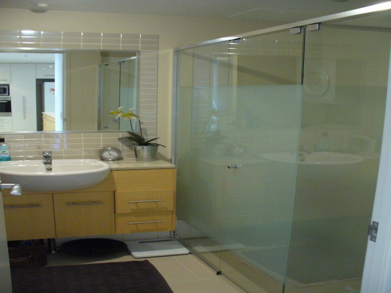 111/105 Scarborough Street, Southport QLD 4215