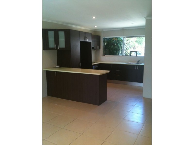 Broadbeach Waters QLD 4218