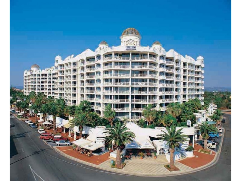 90 Surf Parade, Broadbeach QLD 4218