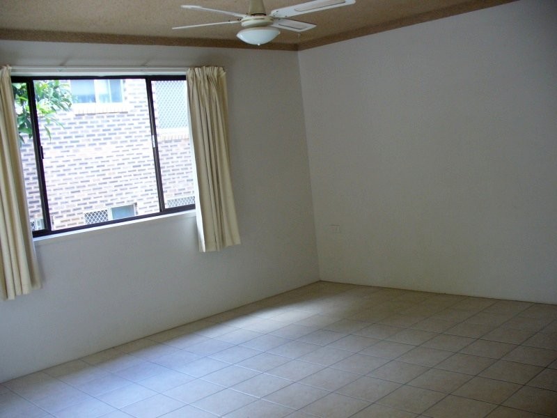 Broadbeach QLD 4218