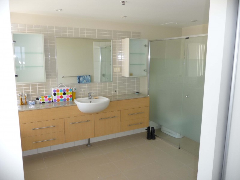 242-105 Scarborough Street, Southport QLD 4215