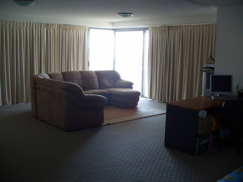 2111-105 scarborough, Southport QLD 4215