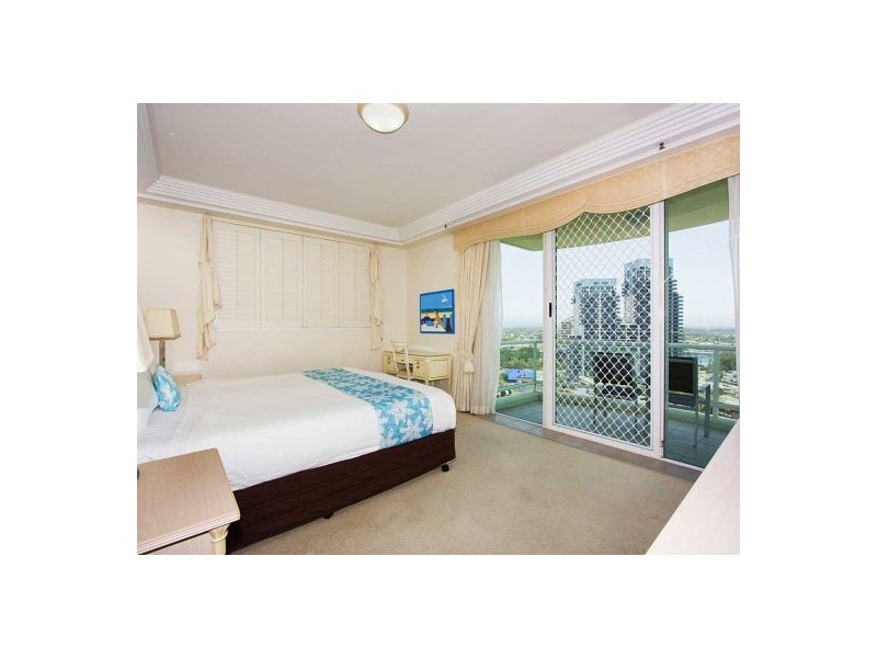 86/177 Old Burleigh Road, Broadbeach QLD 4218