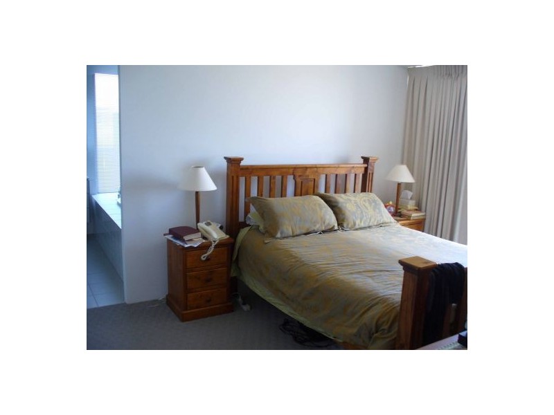 3/105 Scarborough, Southport QLD 4215