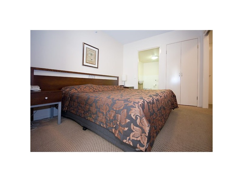 1009/42 Surf Parade, Broadbeach QLD 4218