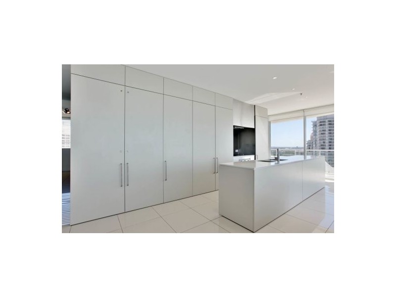 1502/177 Old Burleigh Road, Broadbeach QLD 4218