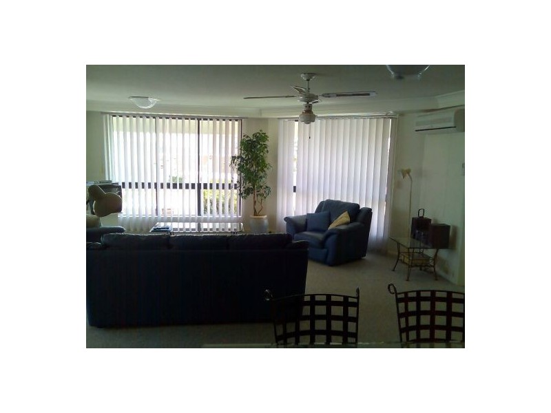 54/15 Victoria Avenue, Broadbeach QLD 4218