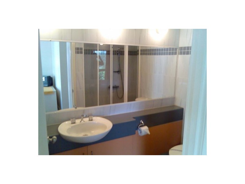 54/15 Victoria Avenue, Broadbeach QLD 4218