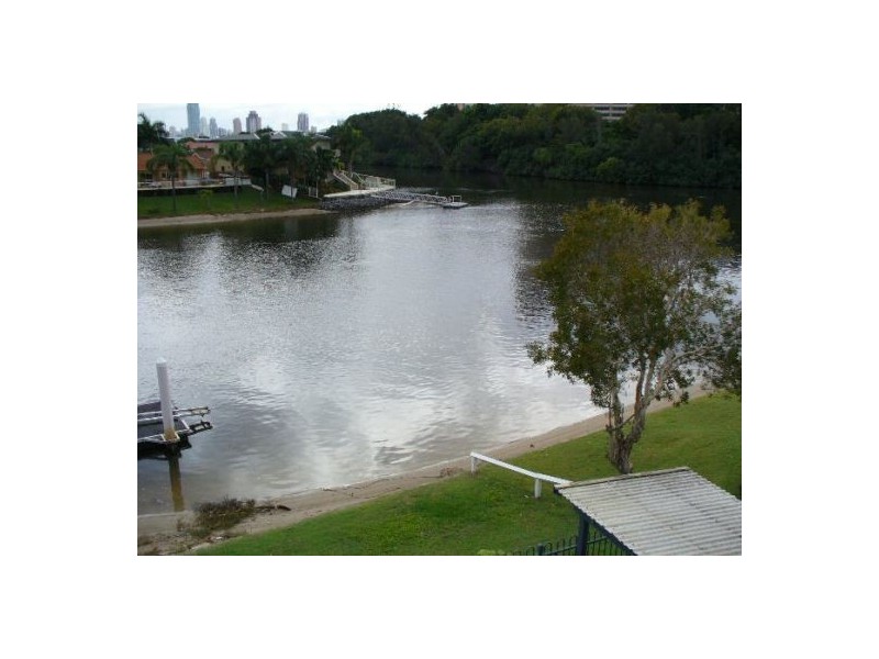 Broadbeach Waters QLD 4218