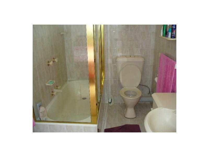 Broadbeach Waters QLD 4218