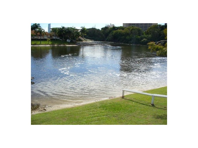 Broadbeach Waters QLD 4218