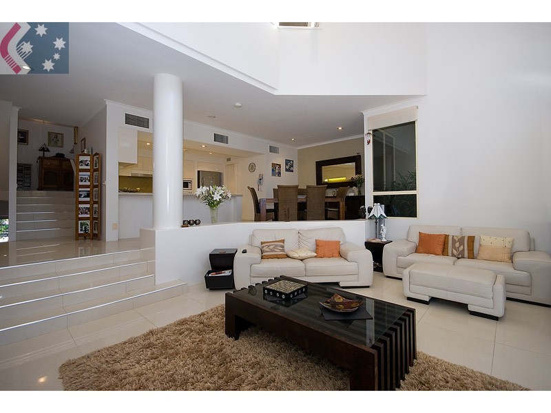 Villa 2 125 Santa Cruz Blvd, Clear Island Waters QLD 4226