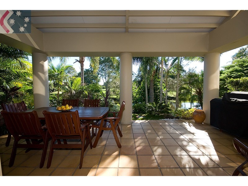 Villa 2 125 Santa Cruz Blvd, Clear Island Waters QLD 4226