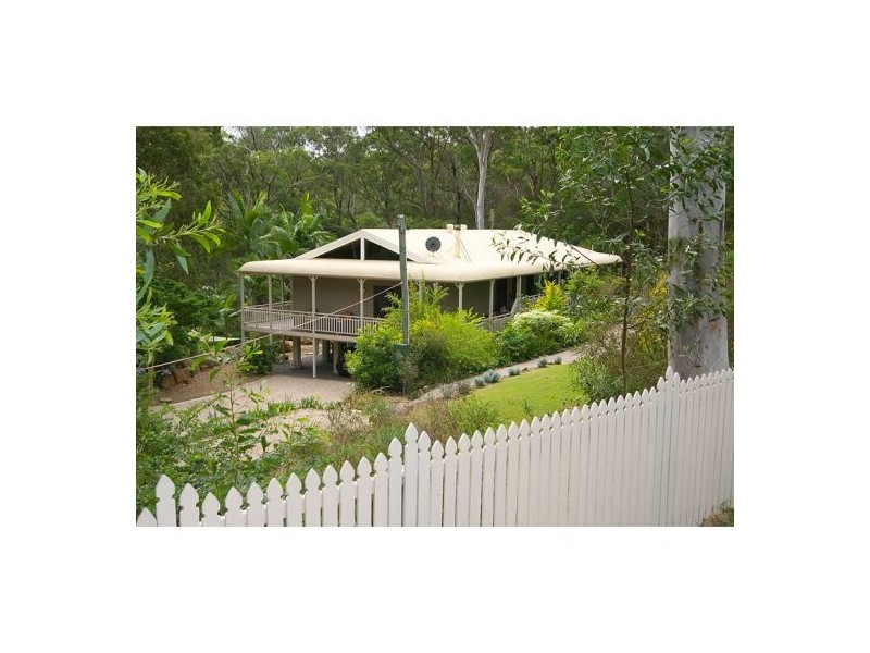 18 Jedda, Tallebudgera QLD 4228