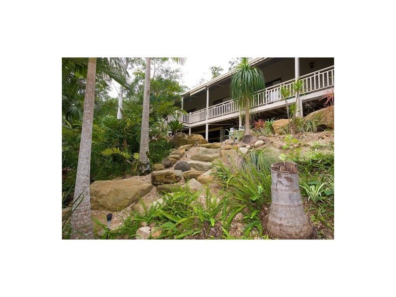 18 Jedda, Tallebudgera QLD 4228