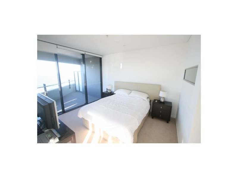 24/89 Surf Parade, Broadbeach QLD 4218