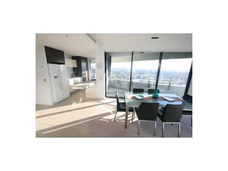 24/89 Surf Parade, Broadbeach QLD 4218