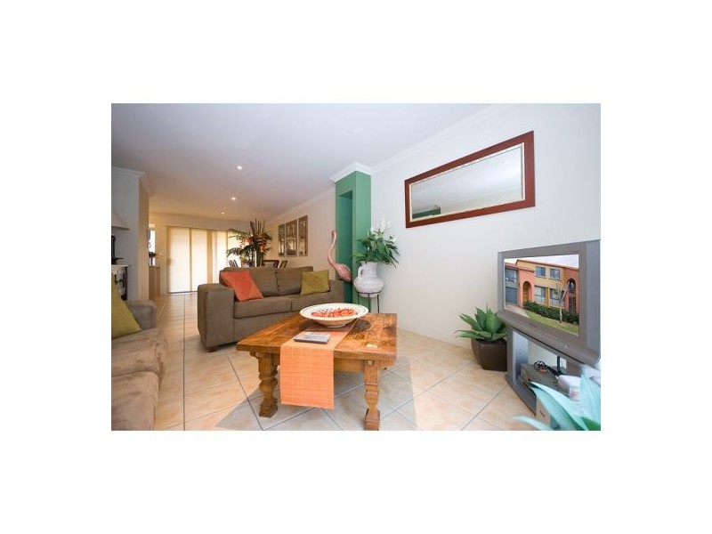 7920 Fairway Drive, Clear Island Waters QLD 4226