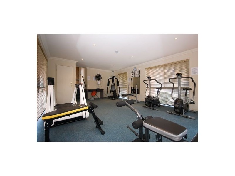 7920 Fairway Drive, Clear Island Waters QLD 4226