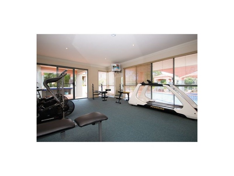 7920 Fairway Drive, Clear Island Waters QLD 4226