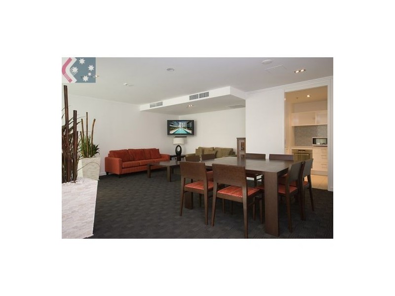 1003 Freshwater Point, Broadbeach QLD 4218