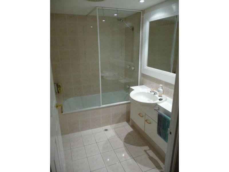 140 surf parade, Broadbeach QLD 4218