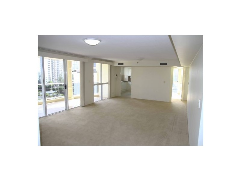 59 Pacific Street, Main Beach QLD 4217