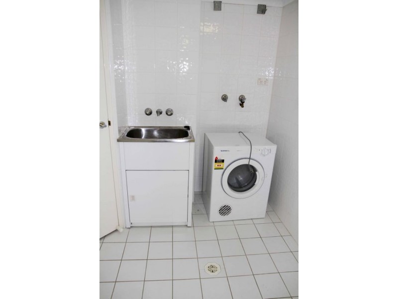 59 Pacific Street, Main Beach QLD 4217