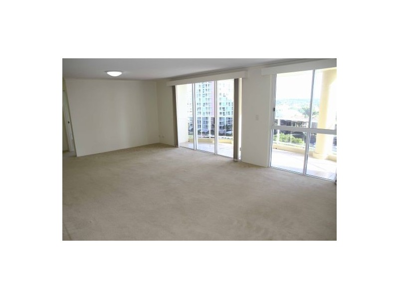 59 Pacific Street, Main Beach QLD 4217