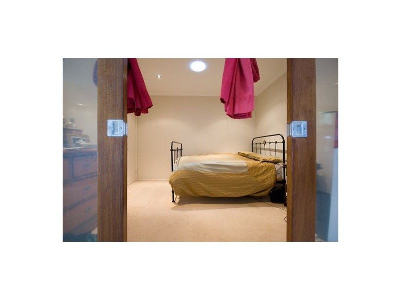 22 Merrimac Blvd, Broadbeach Waters QLD 4218