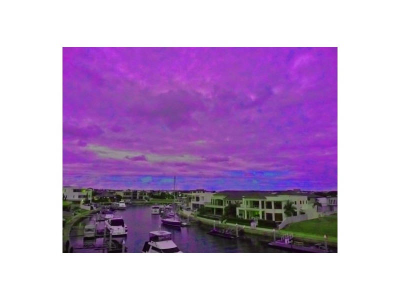 Sovereign Islands QLD 4216