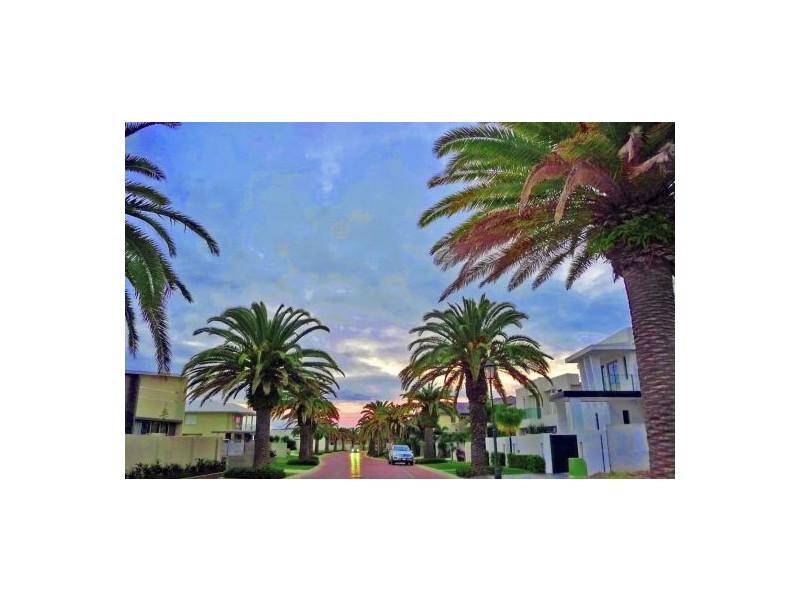 Sovereign Islands QLD 4216