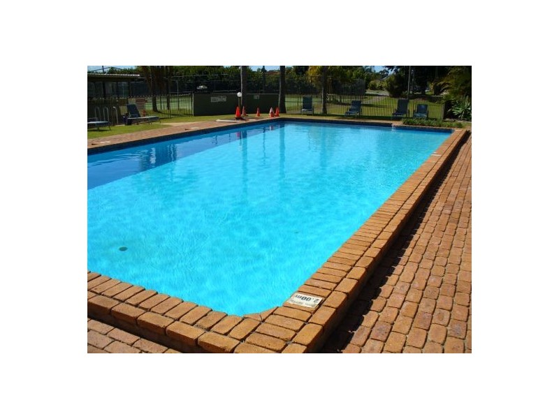 Clear Island Waters QLD 4226