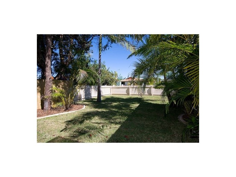 2 / 13 Doggett Drive, Miami QLD 4220