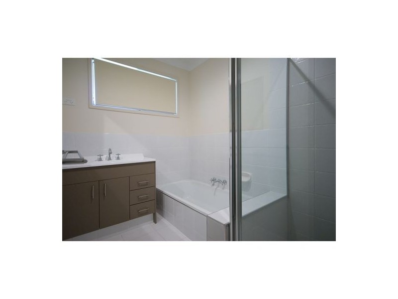 2 / 13 Doggett Drive, Miami QLD 4220